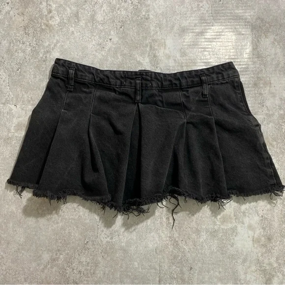 Zara Faded Black Pleated Mini Skirt Large Grunge Streetwear - Picture 2 of 8